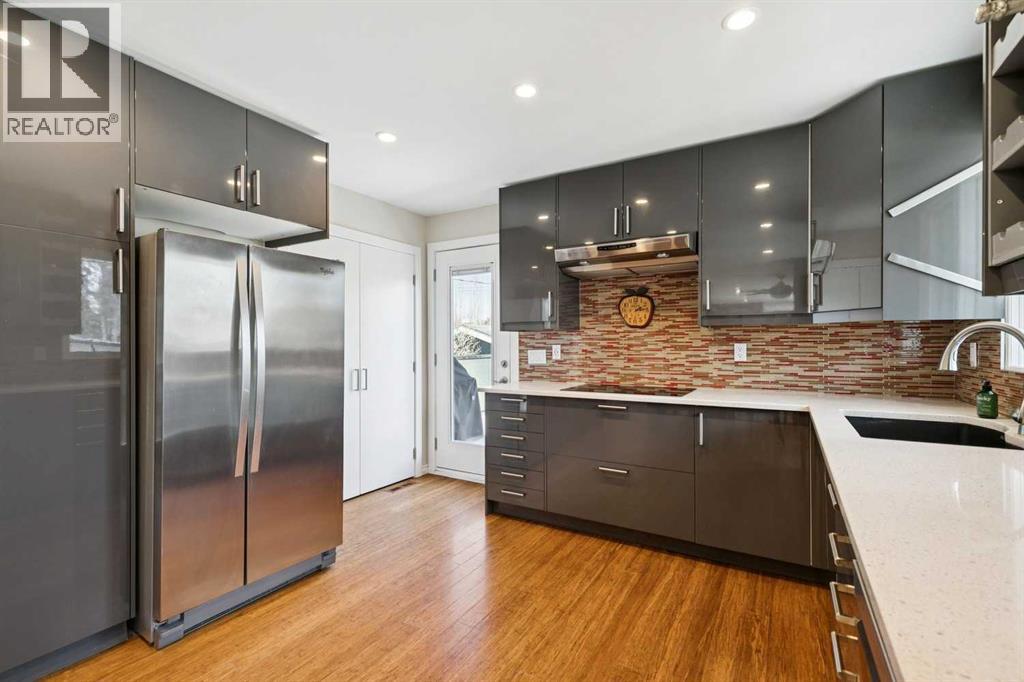 6608 Silverview Road NW, Calgary, Alberta  T3B 3L6 - Photo 8 - A2305940