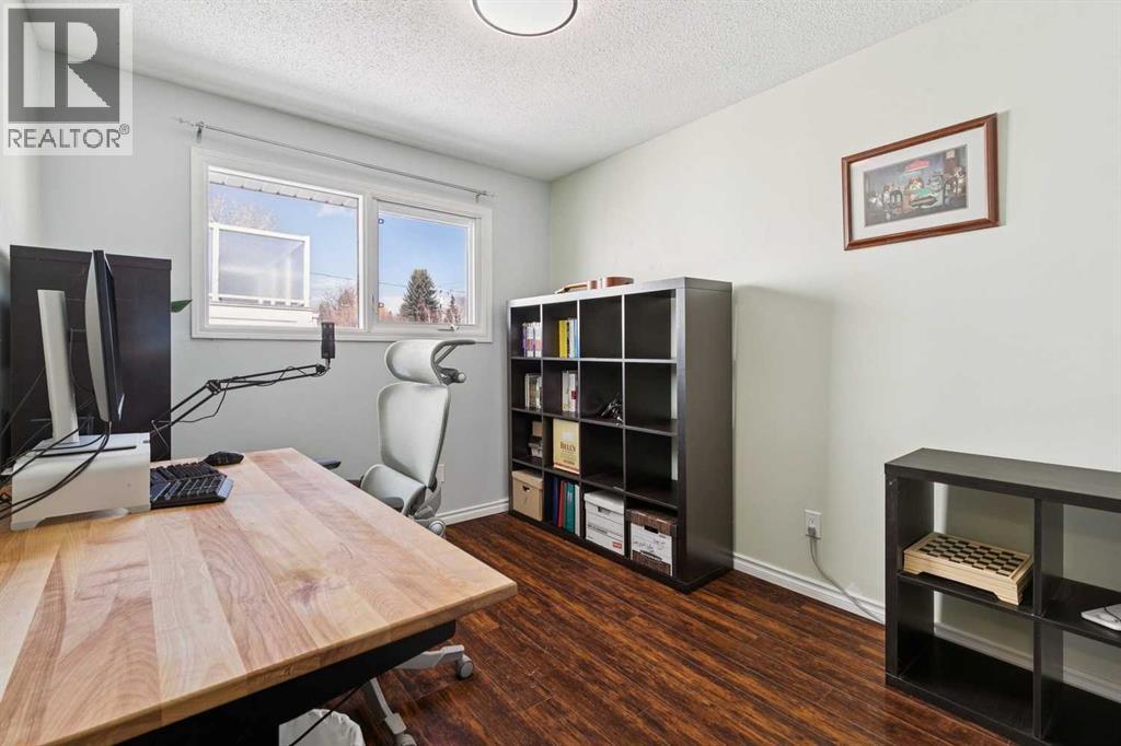 6608 Silverview Road NW, Calgary, Alberta  T3B 3L6 - Photo 17 - A2305940
