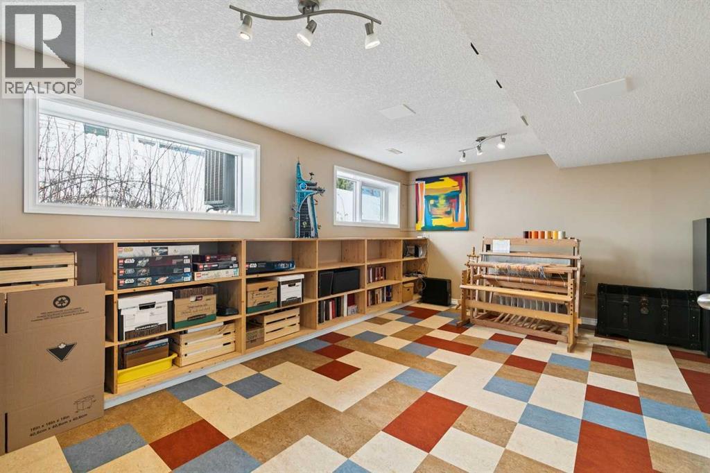 6608 Silverview Road NW, Calgary, Alberta  T3B 3L6 - Photo 24 - A2305940