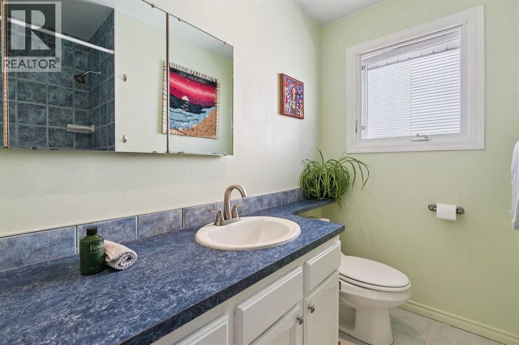 6608 Silverview Road NW, Calgary, Alberta  T3B 3L6 - Photo 20 - A2305940
