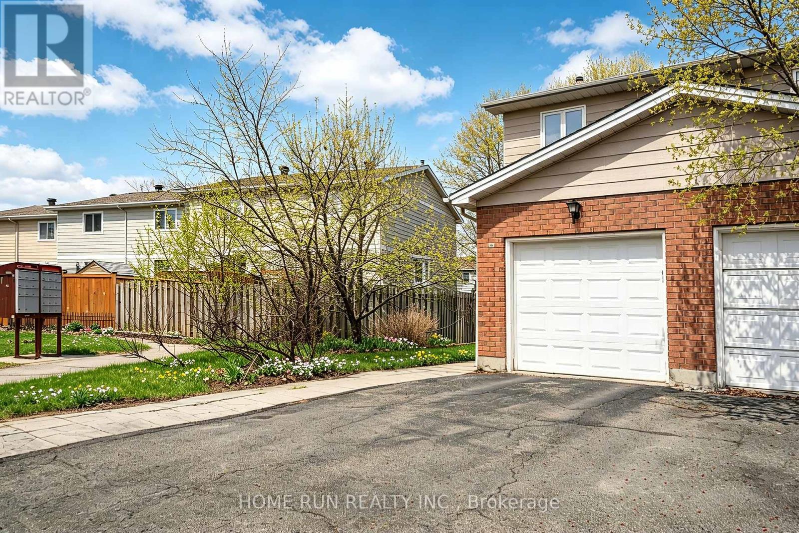 30 Sturbridge Private, Ottawa, Ontario  K1T 3J7 - Photo 3 - X13082234