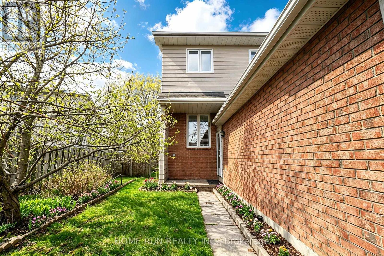 30 Sturbridge Private, Ottawa, Ontario  K1T 3J7 - Photo 4 - X13082234