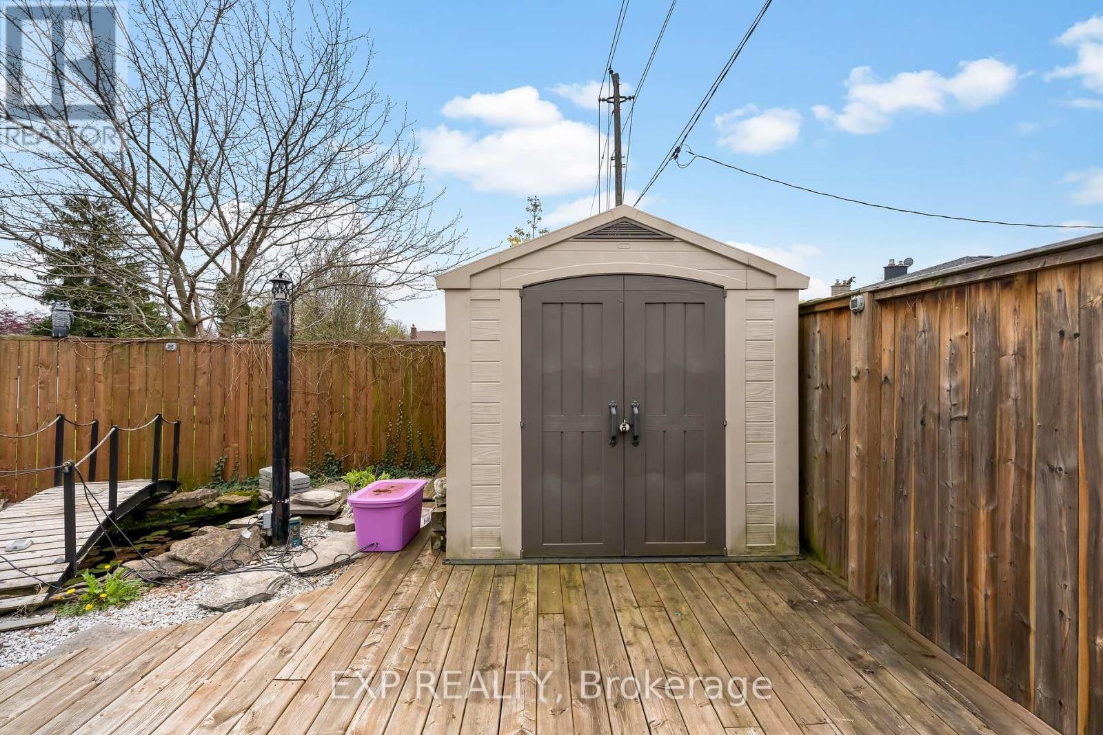 64 Carriage Road, St. Catharines (Secord Woods), Ontario  L2P 1T1 - Photo 17 - X13082194