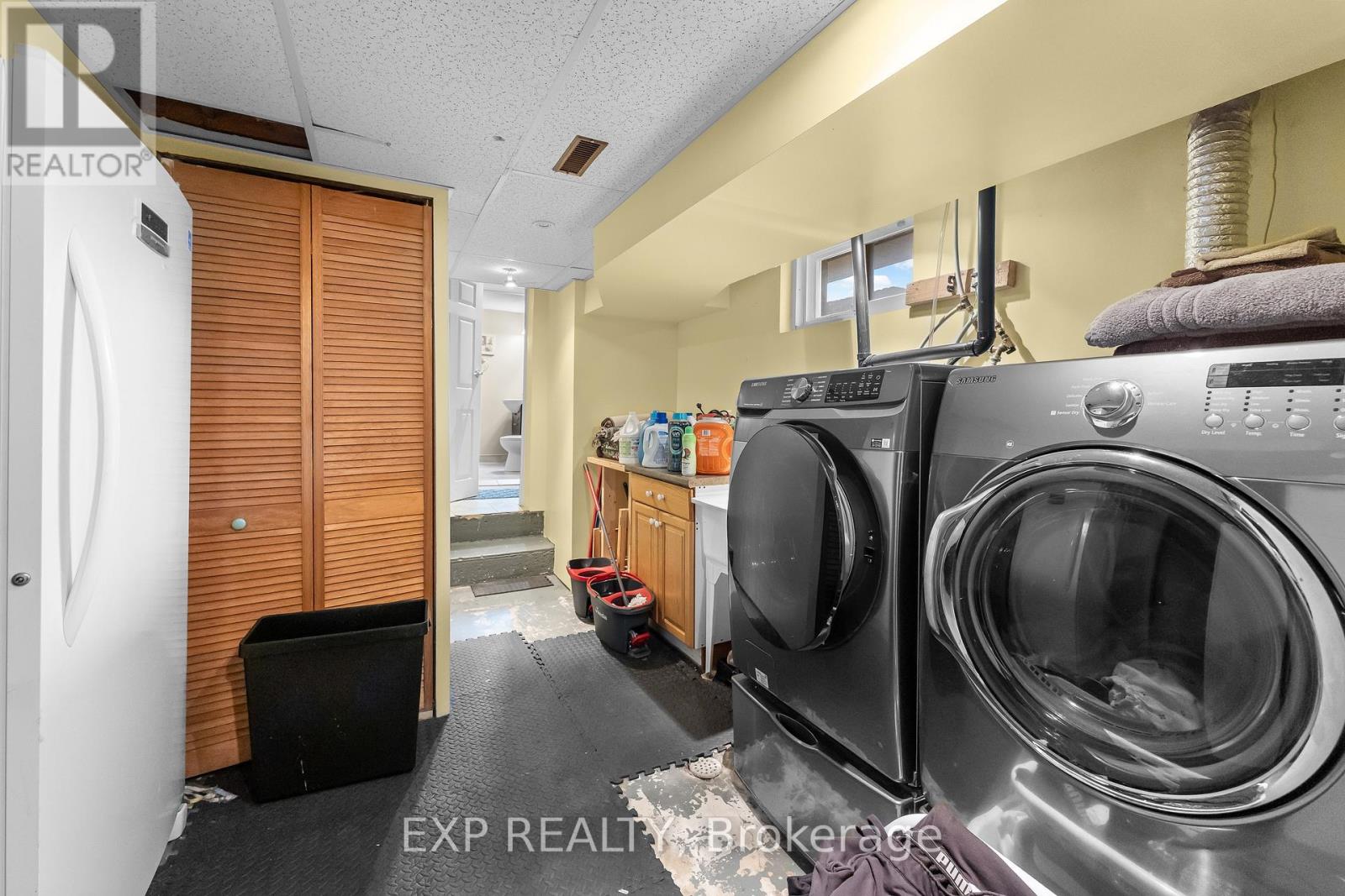 64 Carriage Road, St. Catharines (Secord Woods), Ontario  L2P 1T1 - Photo 50 - X13082194