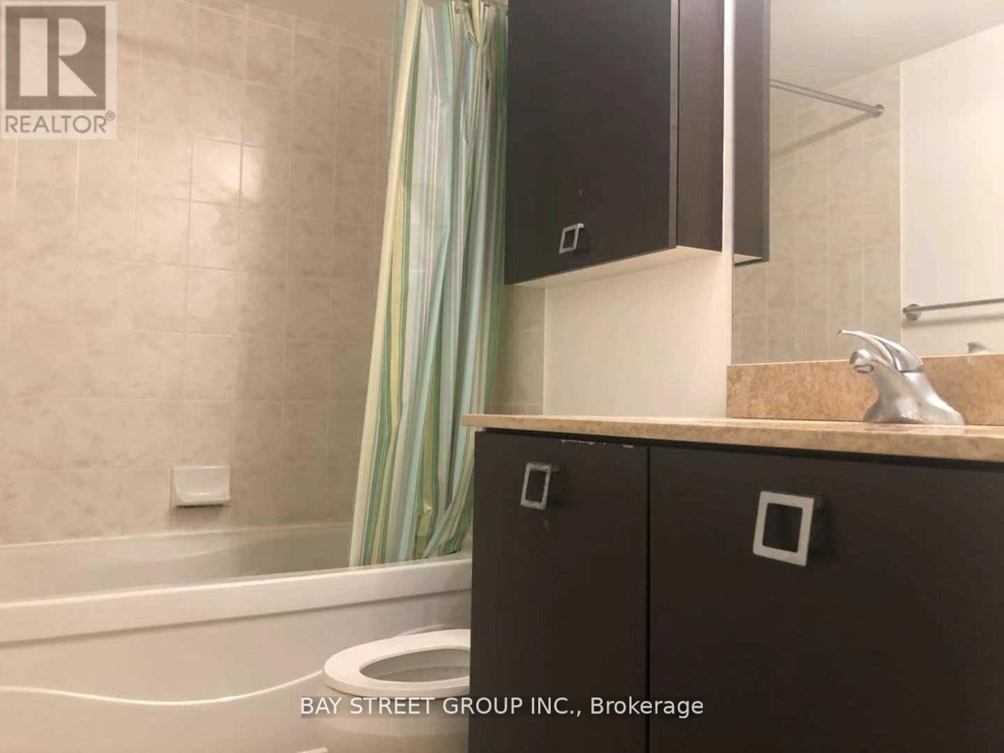 605 - 37 Grosvenor Street, Toronto, Ontario  M4Y 3G5 - Photo 6 - C13082208