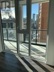 1410 - 20 Edward Street, Toronto, Ontario  M5G 1C9 - Photo 2 - C13082230