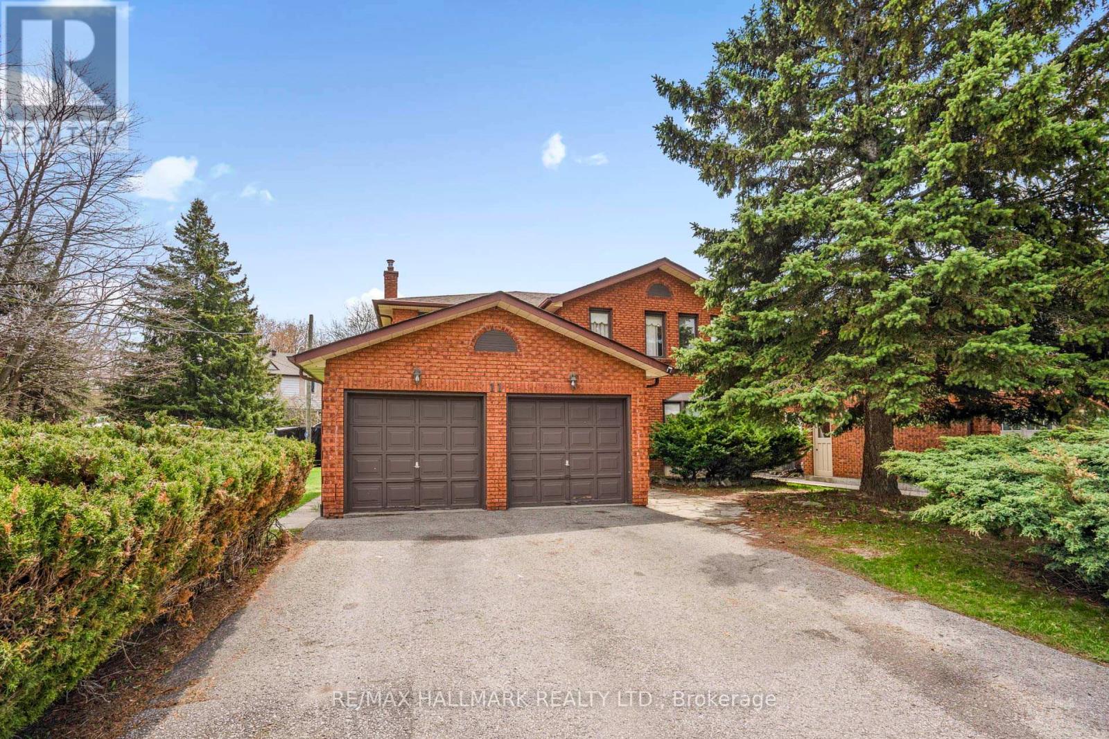 11 GREENVALE TERRACE, Toronto, Ontario