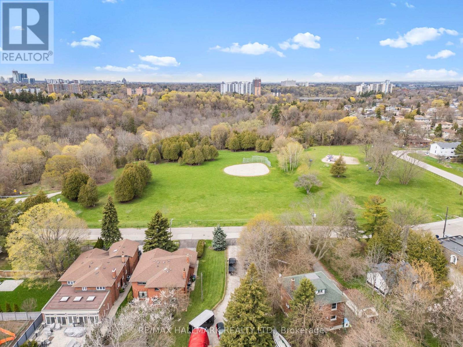 11 Greenvale Terrace, Toronto, Ontario  M1E 2B7 - Photo 2 - E13082232