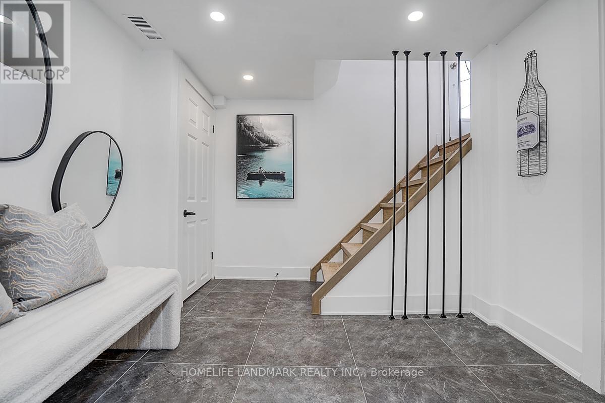 LOWER 1 - 304 KERSWELL DRIVE, Richmond Hill, Ontario