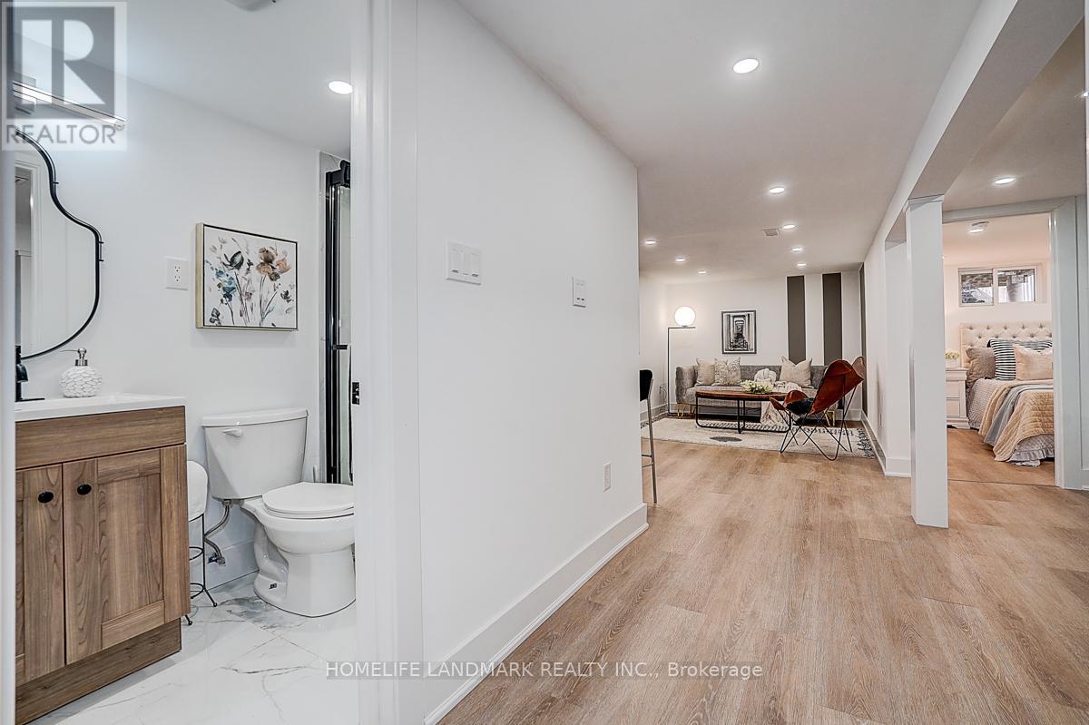 Lower 1 - 304 Kerswell Drive, Richmond Hill, Ontario  L4C 2X2 - Photo 4 - N13082224
