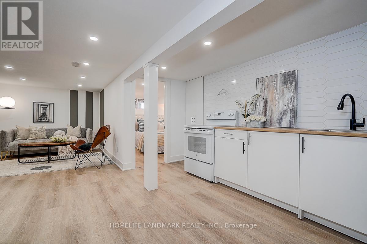 Lower 1 - 304 Kerswell Drive, Richmond Hill, Ontario  L4C 2X2 - Photo 5 - N13082224