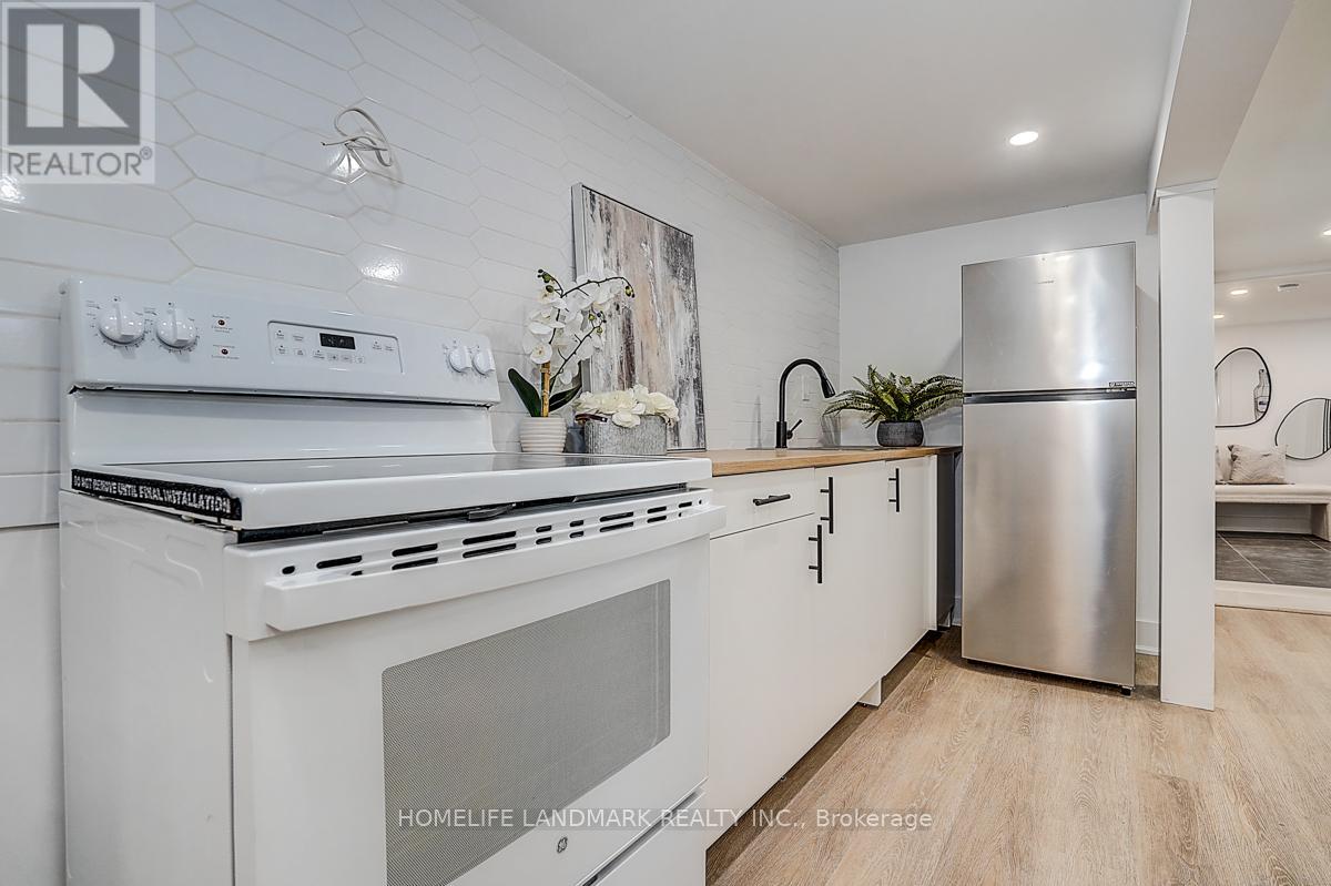 Lower 1 - 304 Kerswell Drive, Richmond Hill, Ontario  L4C 2X2 - Photo 7 - N13082224