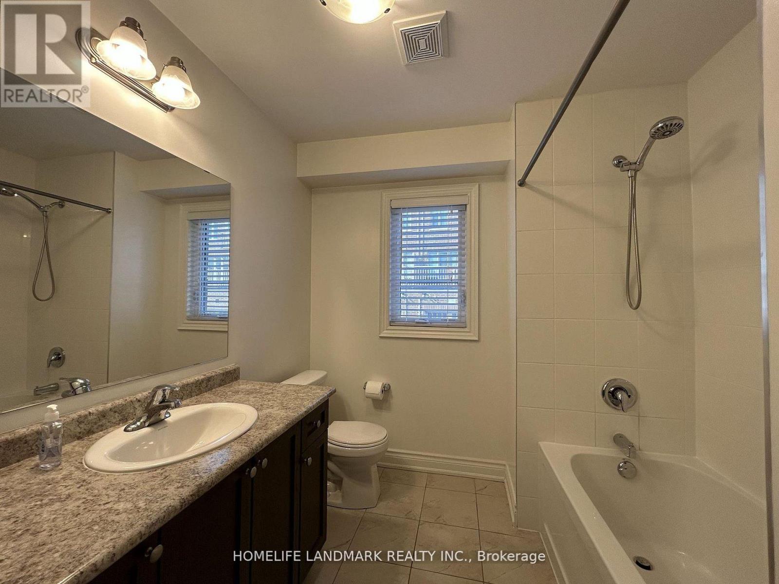 3 Temple Manor Road, Brampton, Ontario  L6Y 6C5 - Photo 10 - W13082188