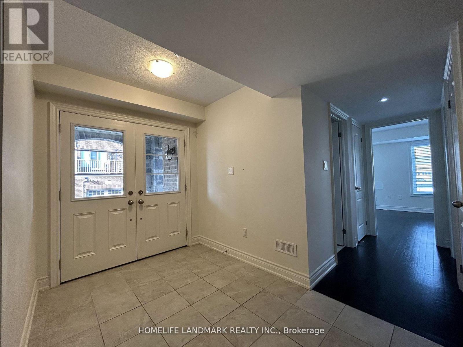 3 Temple Manor Road, Brampton, Ontario  L6Y 6C5 - Photo 8 - W13082188