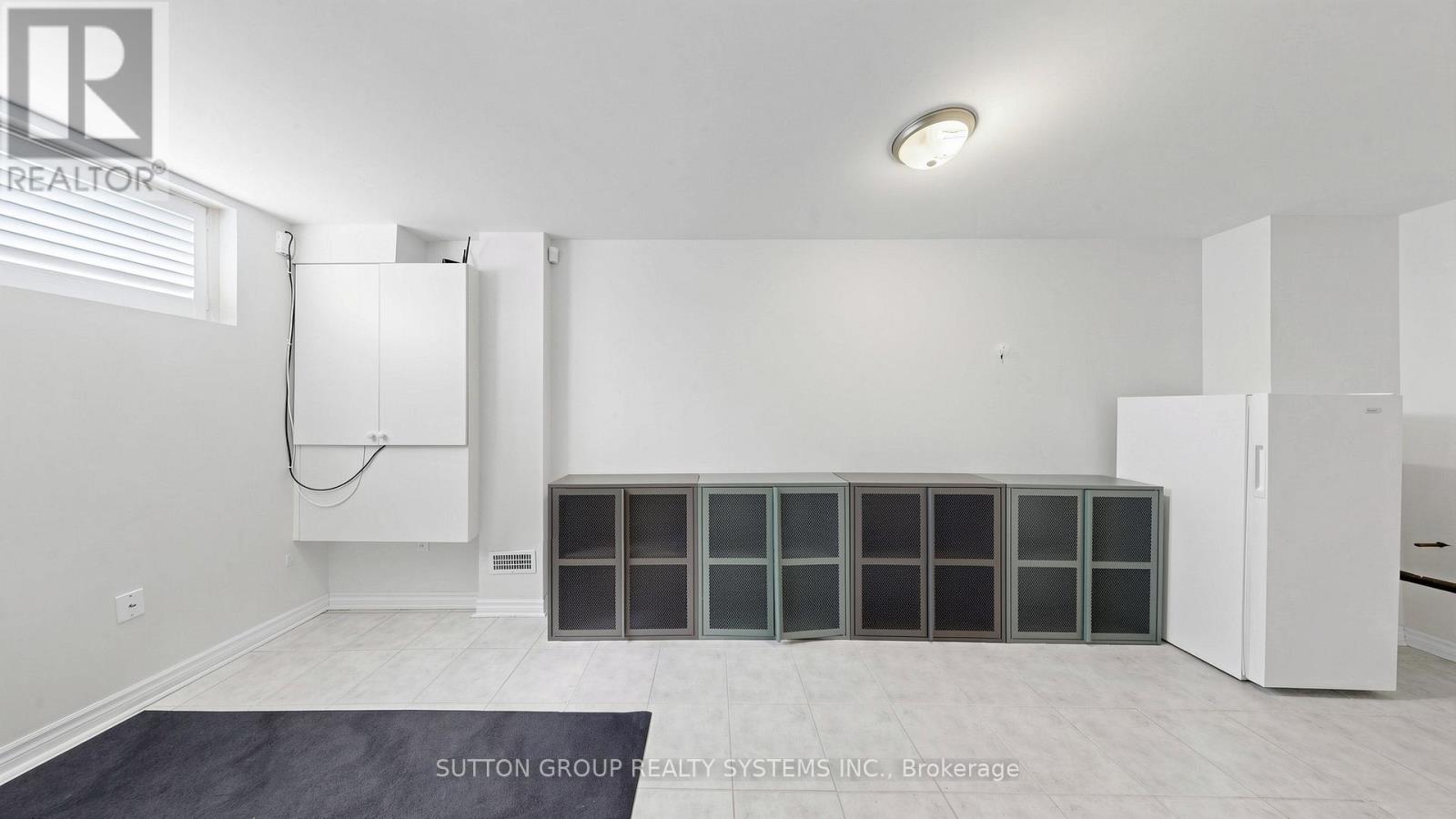 2138 Eglinton Avenue W, Toronto, Ontario  M6E 2K8 - Photo 22 - W13082198