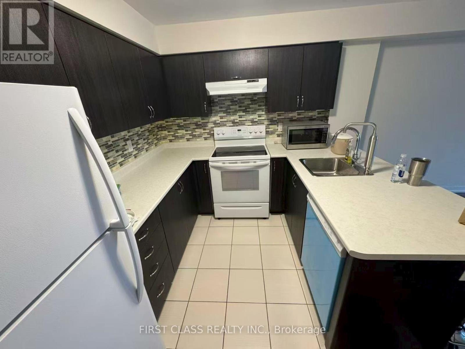 212 - 2355 Sheppard Avenue W, Toronto, Ontario  M9M 1M3 - Photo 6 - W13082210