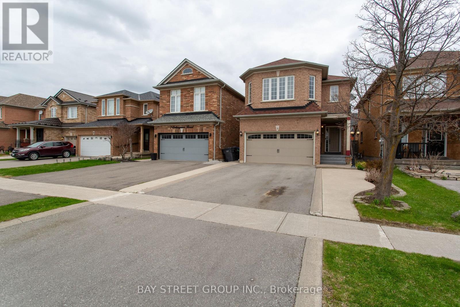 5 Cedargrove Road, Caledon, Ontario  L7E 2L4 - Photo 2 - W13082214
