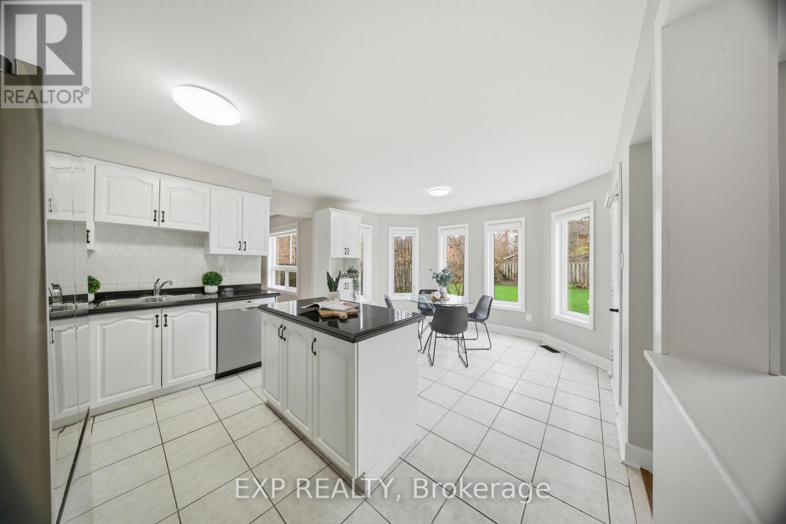 85 Professor's Lake Parkway, Brampton, Ontario  L6S 4T4 - Photo 14 - W13082238