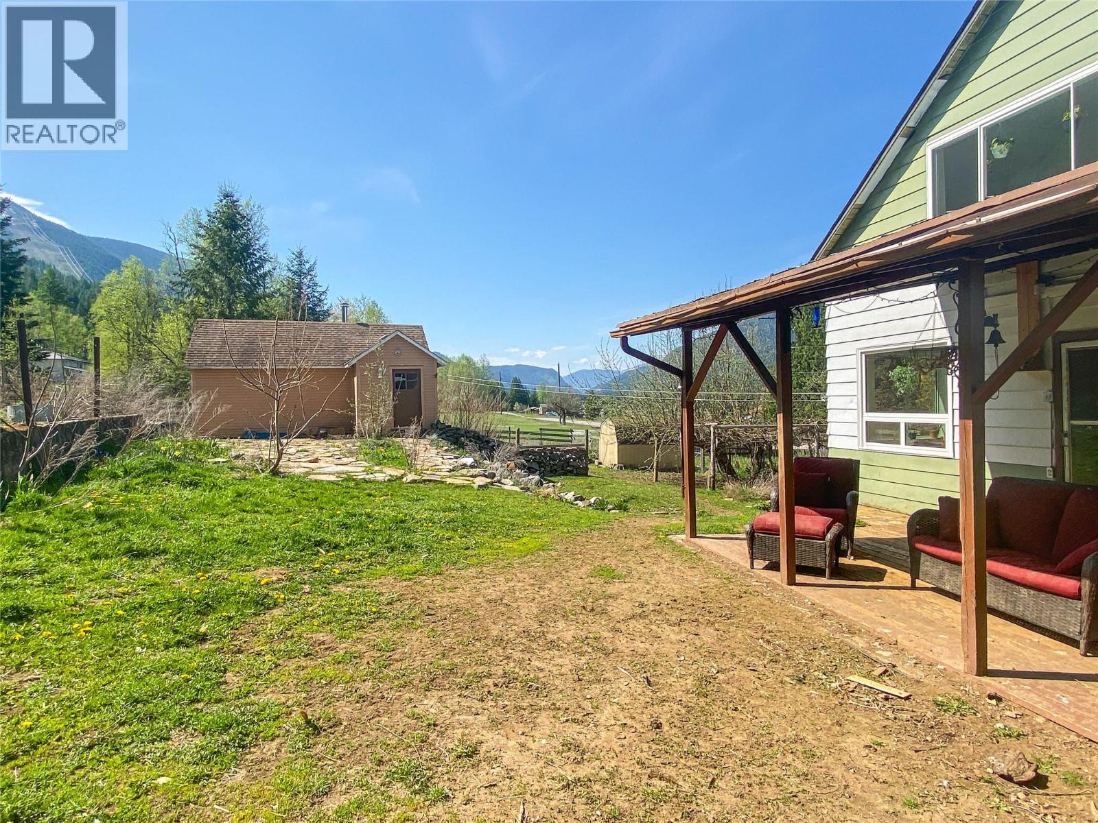 2158 Makonin Road, Glade, British Columbia  V1N 4R2 - Photo 34 - 10345121