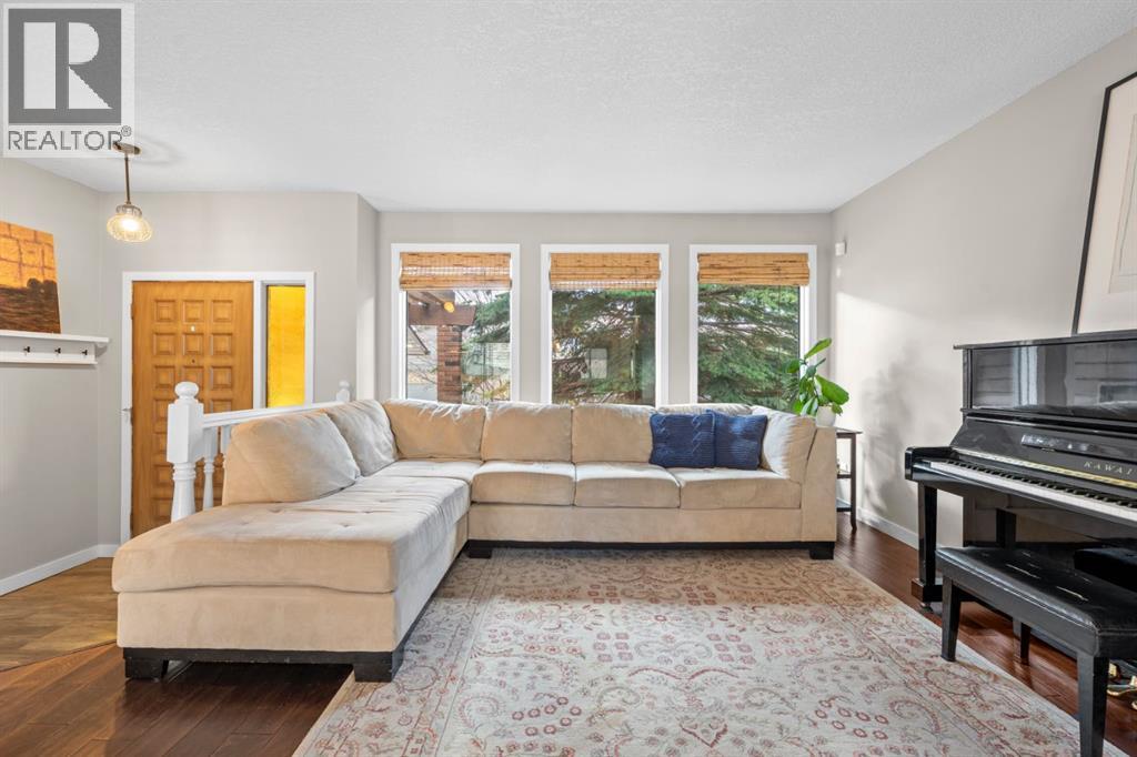 7 Edenwold Place NW, Calgary, Alberta  T3A 3T7 - Photo 4 - A2303744