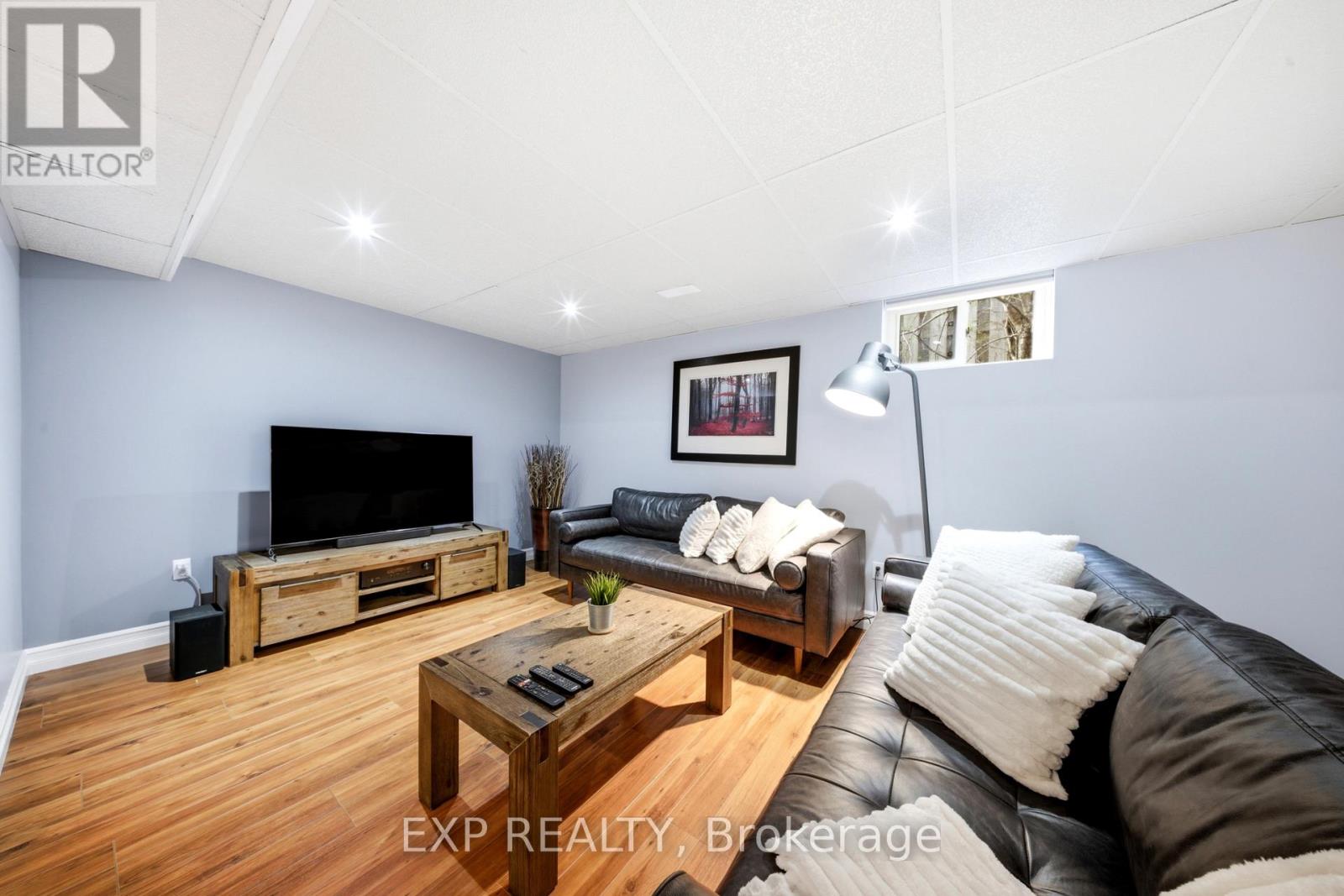 679 Zermatt Drive, Waterloo, Ontario  N2T 2V2 - Photo 33 - X13082242