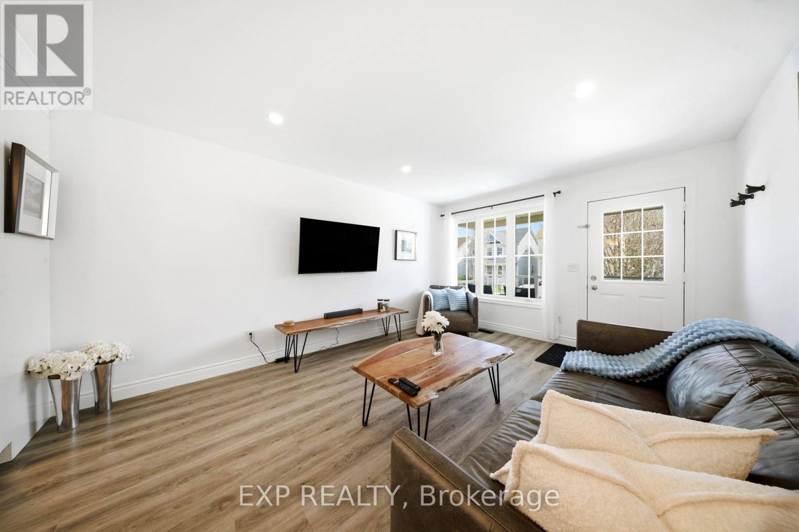 679 Zermatt Drive, Waterloo, Ontario  N2T 2V2 - Photo 8 - X13082242
