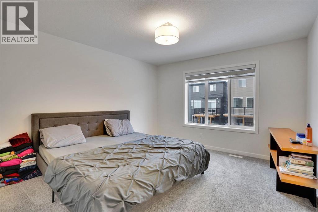 274 Lucas Place NW, Calgary, Alberta  T3P 1Z3 - Photo 3 - A2305927