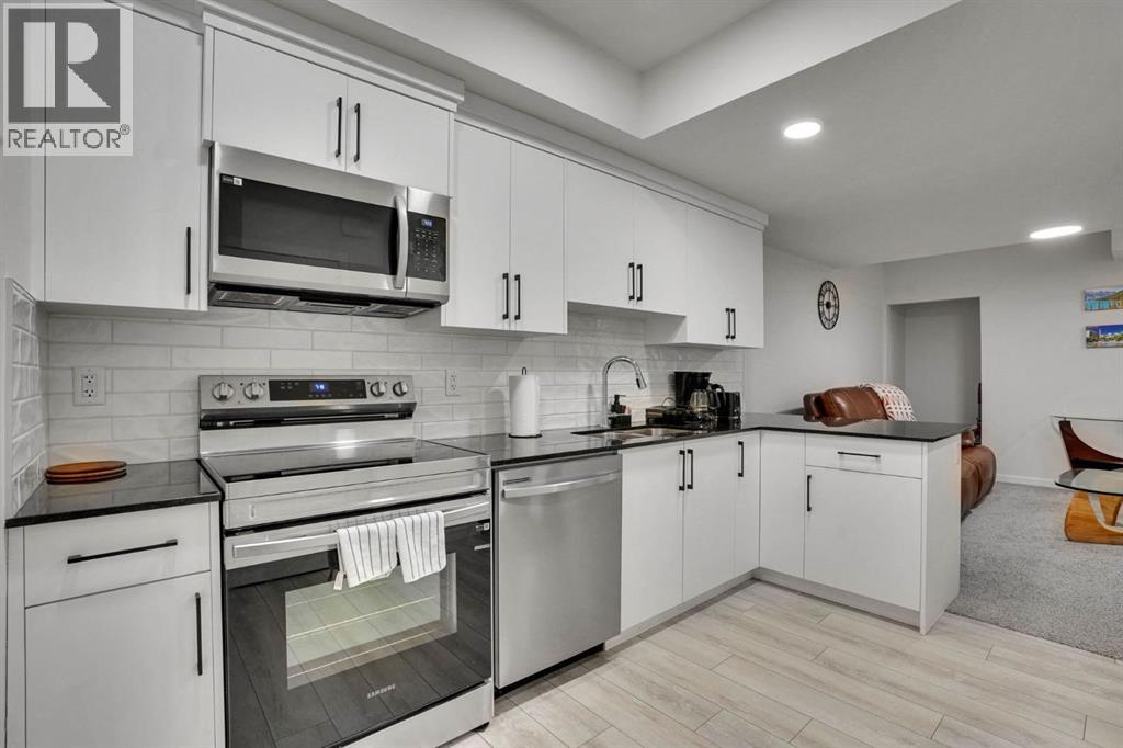 274 Lucas Place NW, Calgary, Alberta  T3P 1Z3 - Photo 37 - A2305927