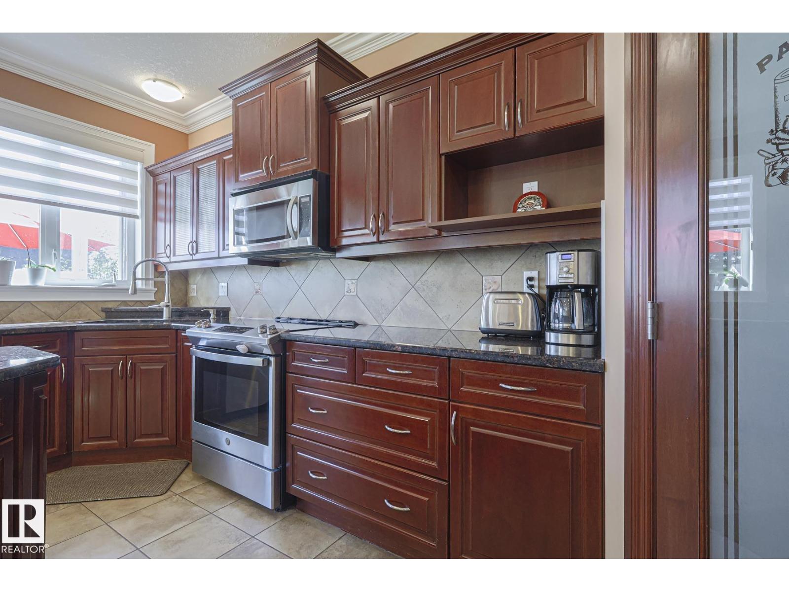 10731 150 St NW NW, Edmonton, Alberta  T5P 1R4 - Photo 42 - E4485723