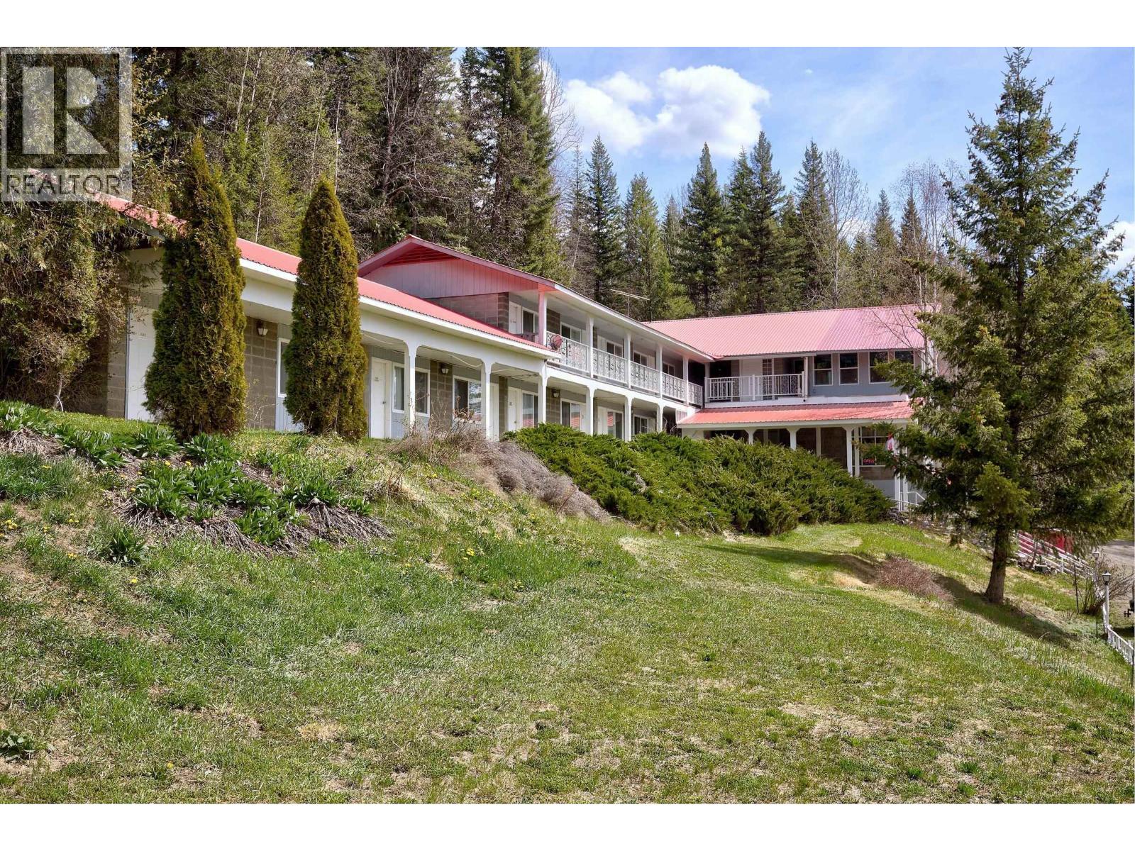 6252 CEDAR CREEK ROAD, Likely, British Columbia