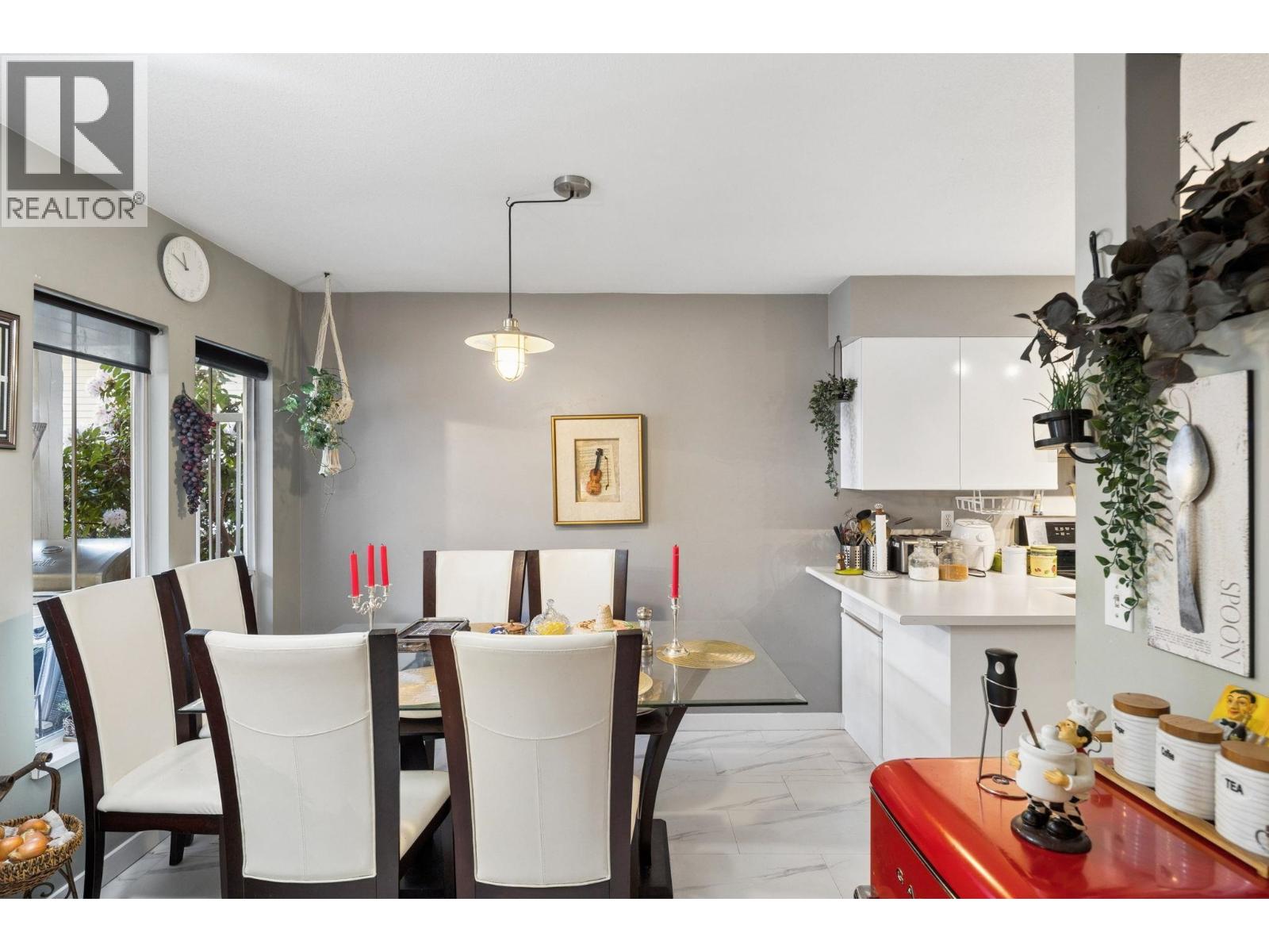 Th28 2590 Panorama Drive, Coquitlam, British Columbia  V3E 2W9 - Photo 11 - R3119188