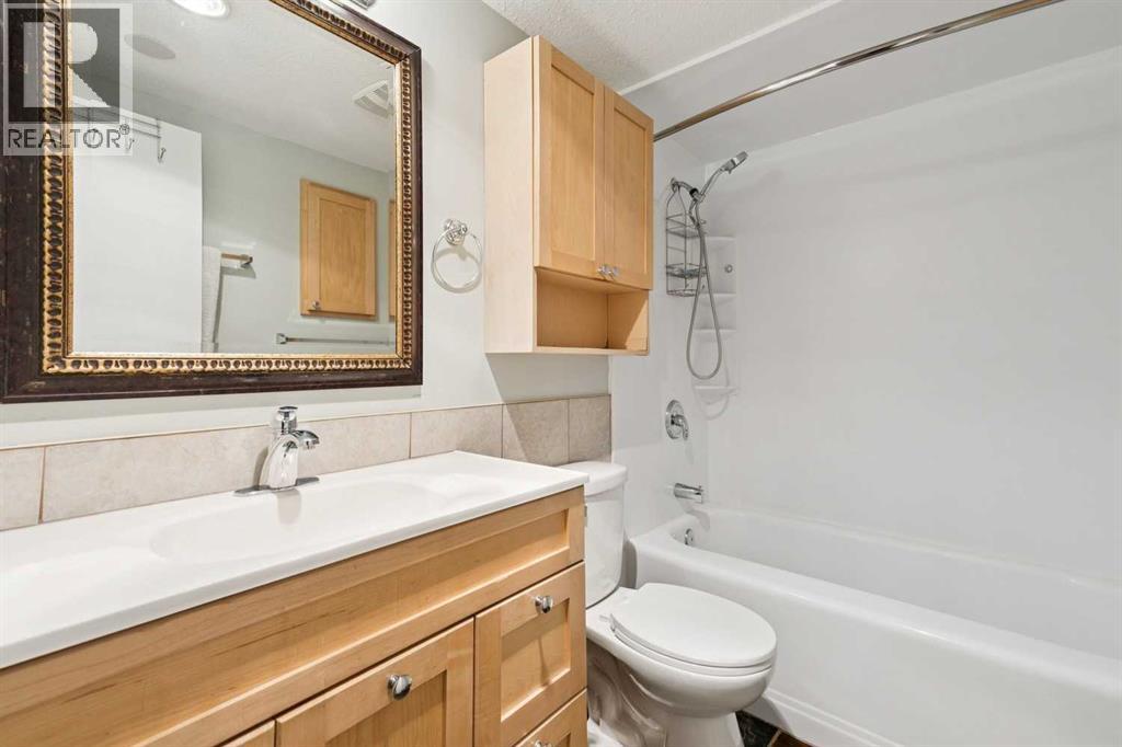 1, 312 Cedar Crescent Sw, Calgary, Alberta  T3C 2Y8 - Photo 12 - A2305700