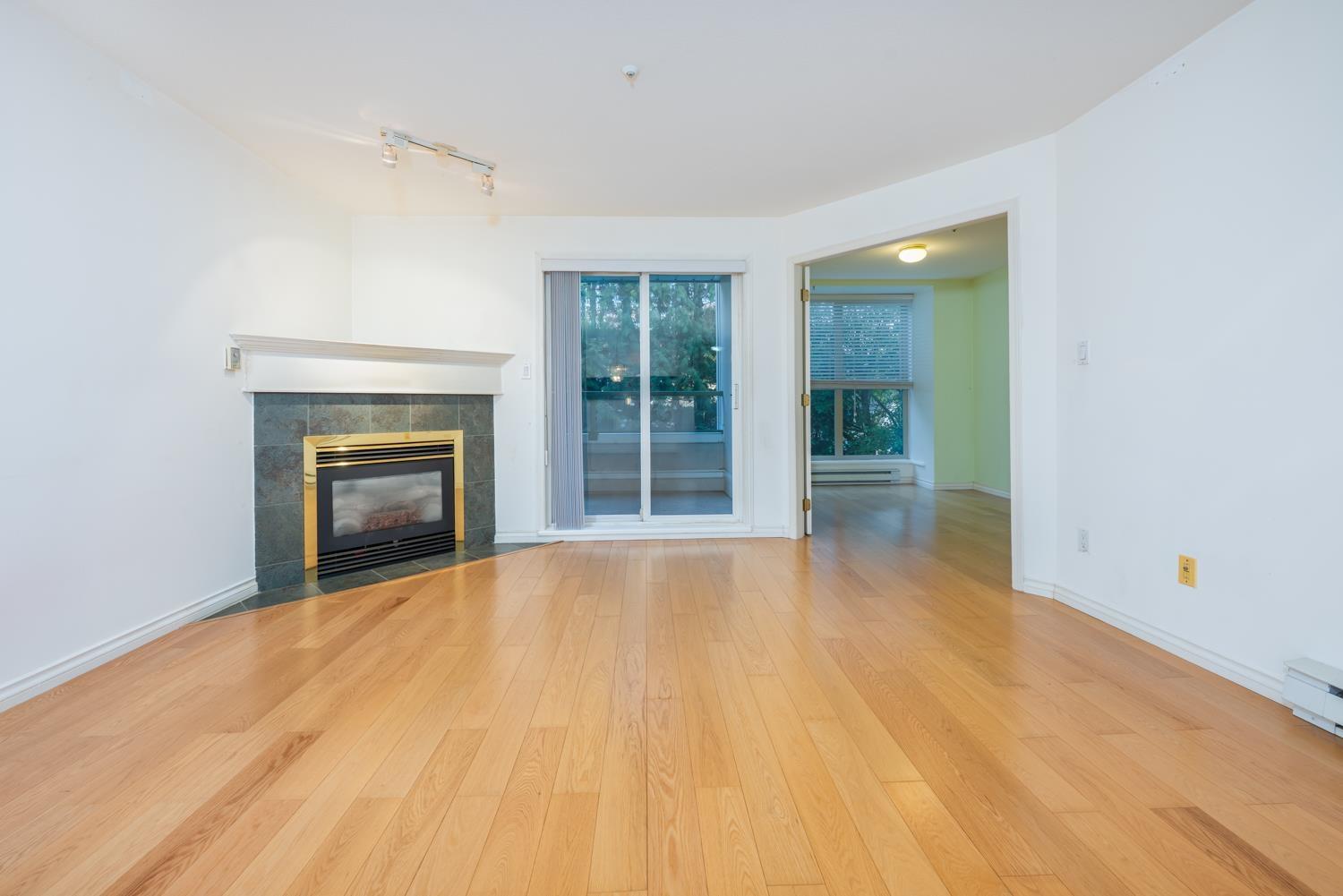 313 10128 132 Street, Surrey, British Columbia  V3T 3T5 - Photo 4 - R3119334