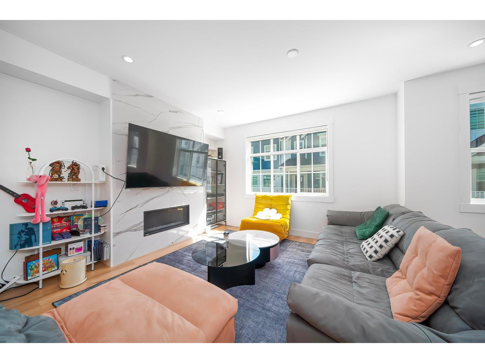 26 9762 182a Street, Surrey, British Columbia  V4N 6W5 - Photo 2 - R3119255