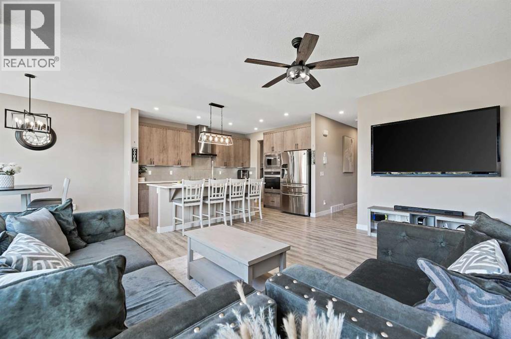 13 Cranbrook Cove Se, Calgary, Alberta  T3M 2S9 - Photo 12 - A2296132