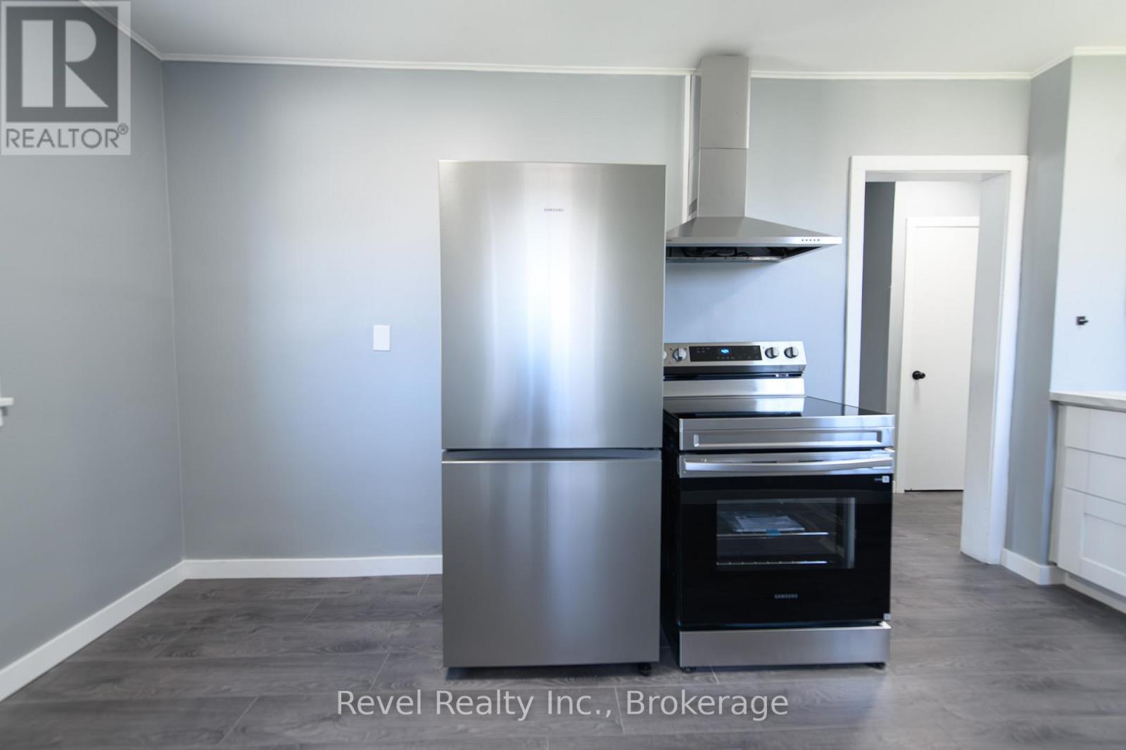 701 5th Street E, Owen Sound, Ontario  N4K 1E4 - Photo 15 - X13082312