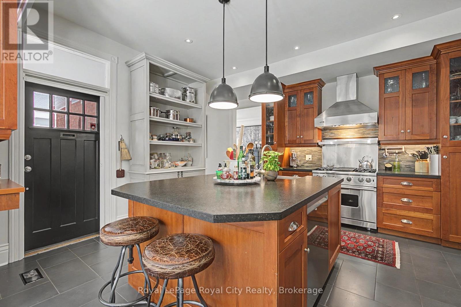 61 Cambridge Street, Guelph (Downtown), Ontario  N1H 2V1 - Photo 12 - X13082328