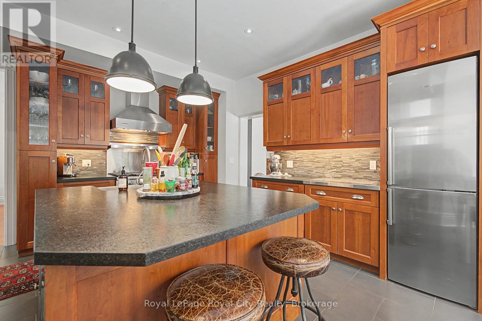 61 Cambridge Street, Guelph (Downtown), Ontario  N1H 2V1 - Photo 13 - X13082328