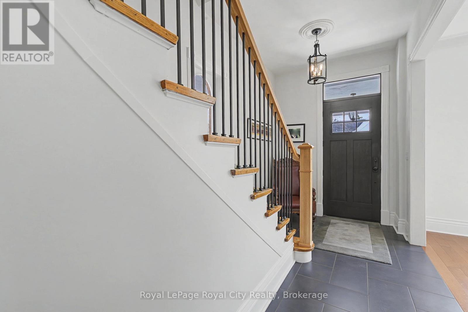 61 Cambridge Street, Guelph (Downtown), Ontario  N1H 2V1 - Photo 23 - X13082328