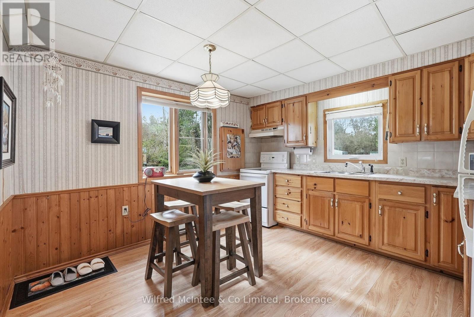 23 Fenton Drive, Saugeen Shores, Ontario  N0H 2C6 - Photo 13 - X13082352
