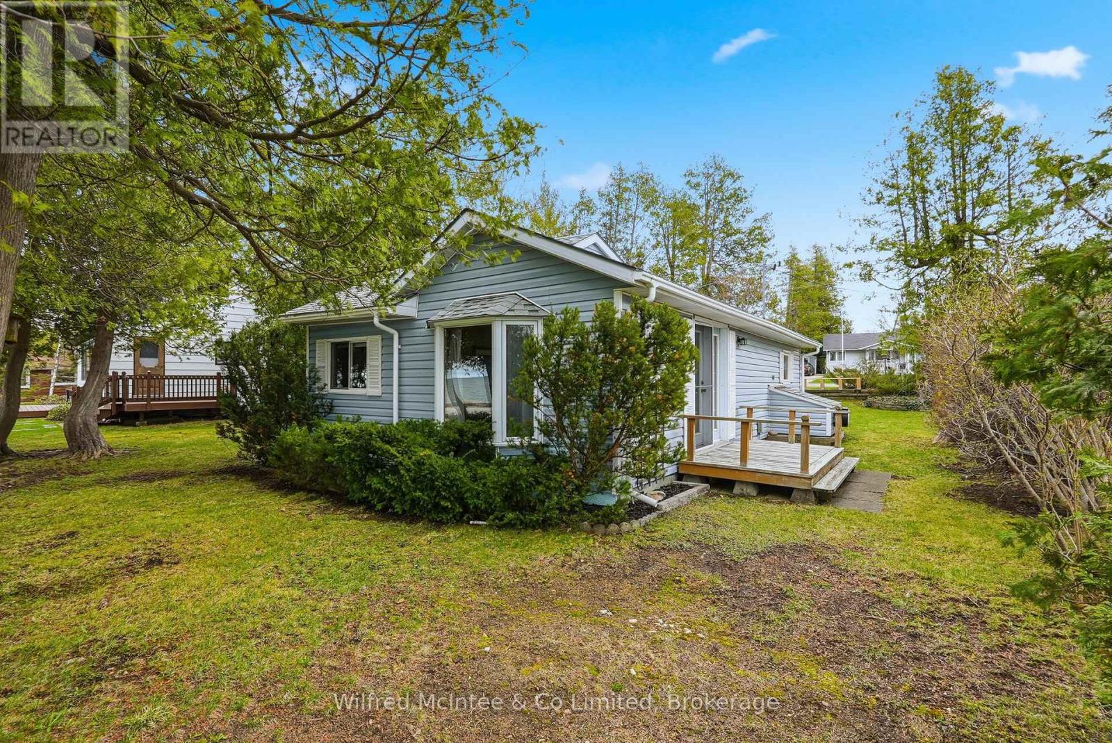 23 Fenton Drive, Saugeen Shores, Ontario  N0H 2C6 - Photo 7 - X13082352