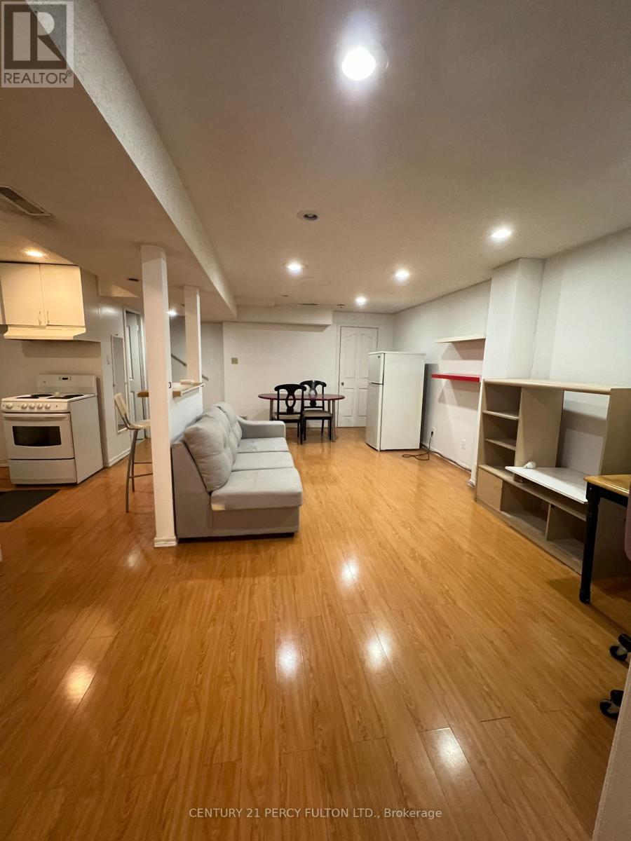 Bsmt - 72 Raleigh Crescent, Markham, Ontario  L3R 4W5 - Photo 5 - N12775530