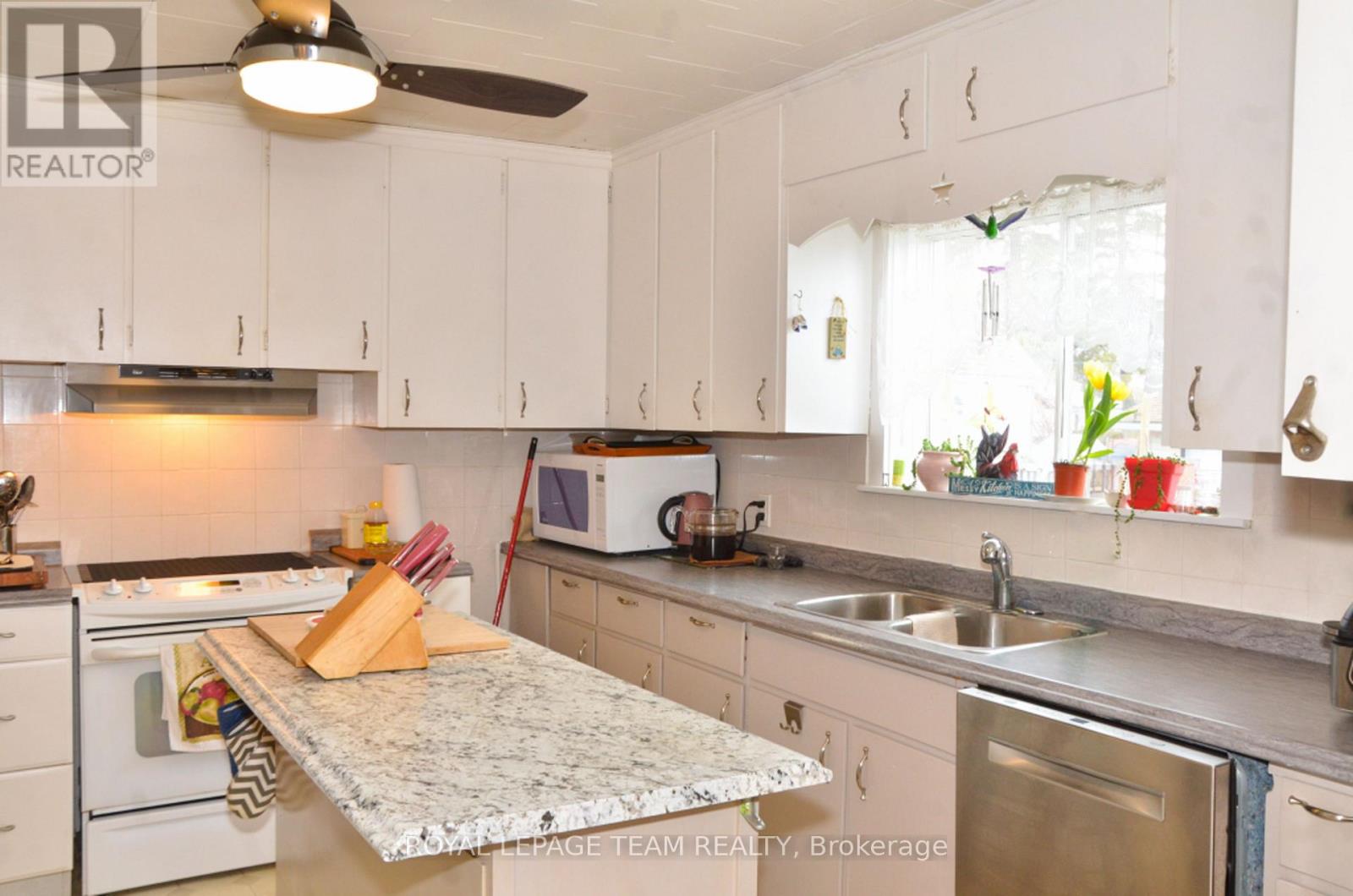 3040 Walker Street, Edwardsburgh/cardinal, Ontario  K0E 1E0 - Photo 8 - X12898338