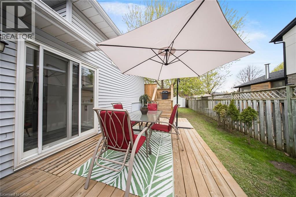 276 Biehn Drive, Kitchener, Ontario  N2R 1B2 - Photo 4 - 40824259
