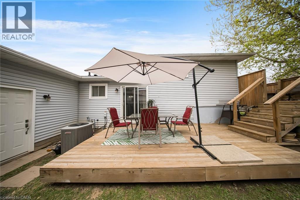 276 Biehn Drive, Kitchener, Ontario  N2R 1B2 - Photo 5 - 40824259