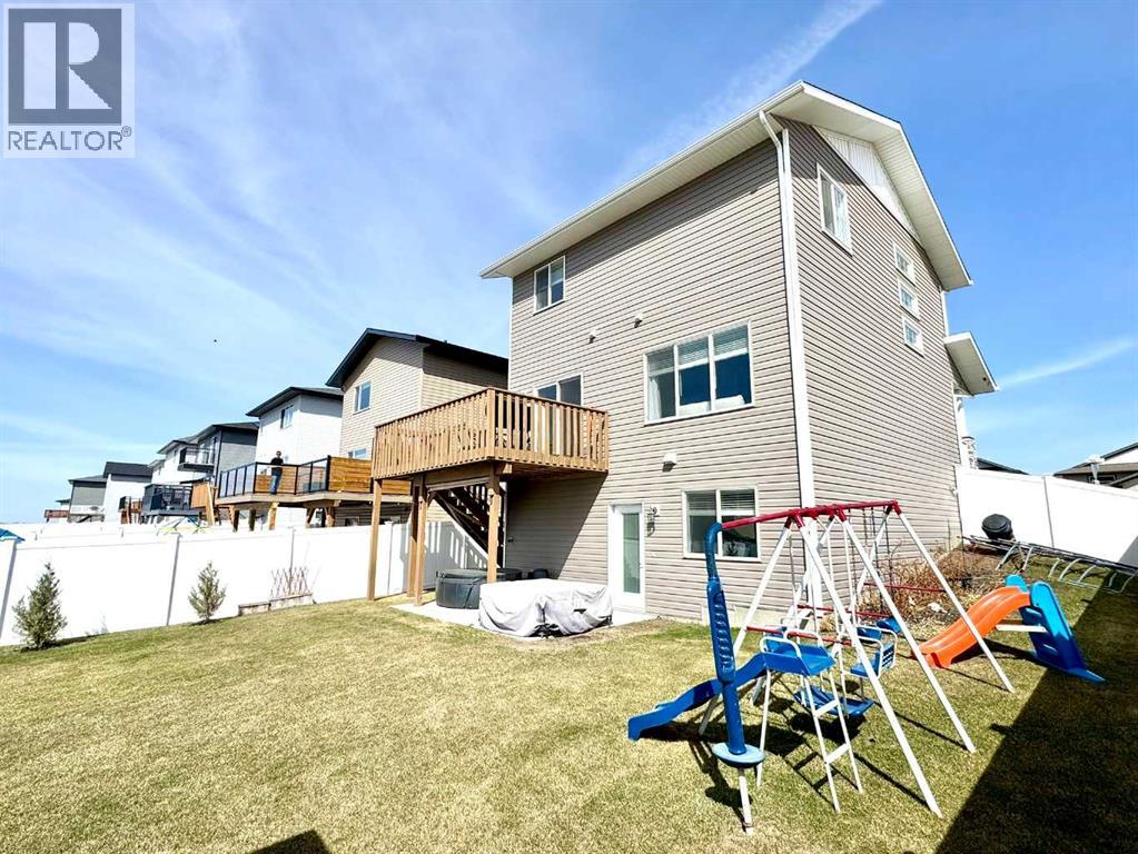 14 Thayer Close, Red Deer, Alberta  T4P 0W7 - Photo 3 - A2298876