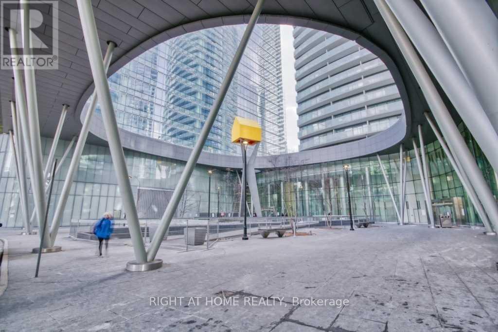5510 - 12 York Street, Toronto, Ontario  M5J 2Z2 - Photo 2 - C13082248