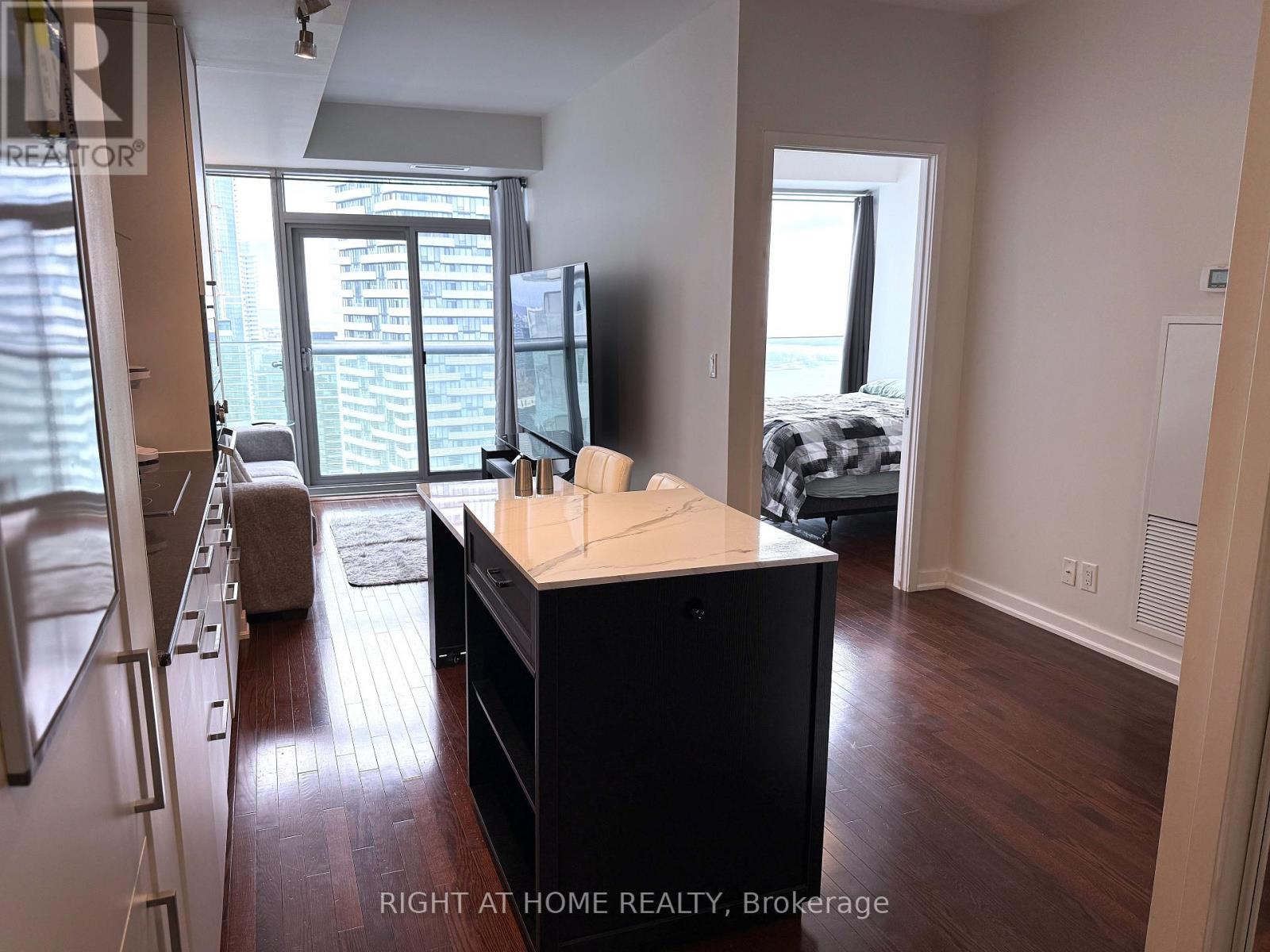 5510 - 12 York Street, Toronto, Ontario  M5J 2Z2 - Photo 7 - C13082248