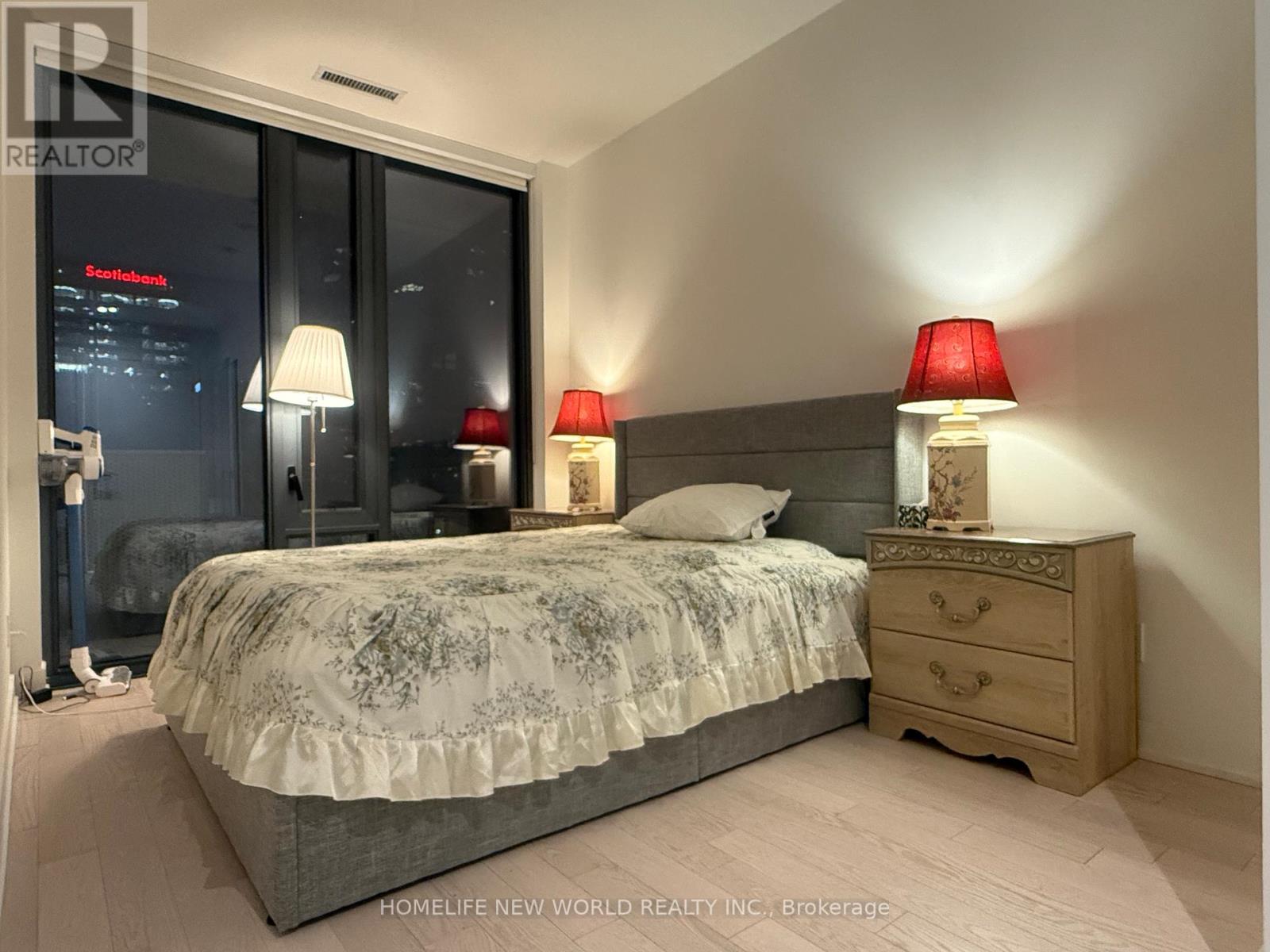 2506 - 25 Richmond Street E, Toronto, Ontario  M5C 0A6 - Photo 4 - C13082300