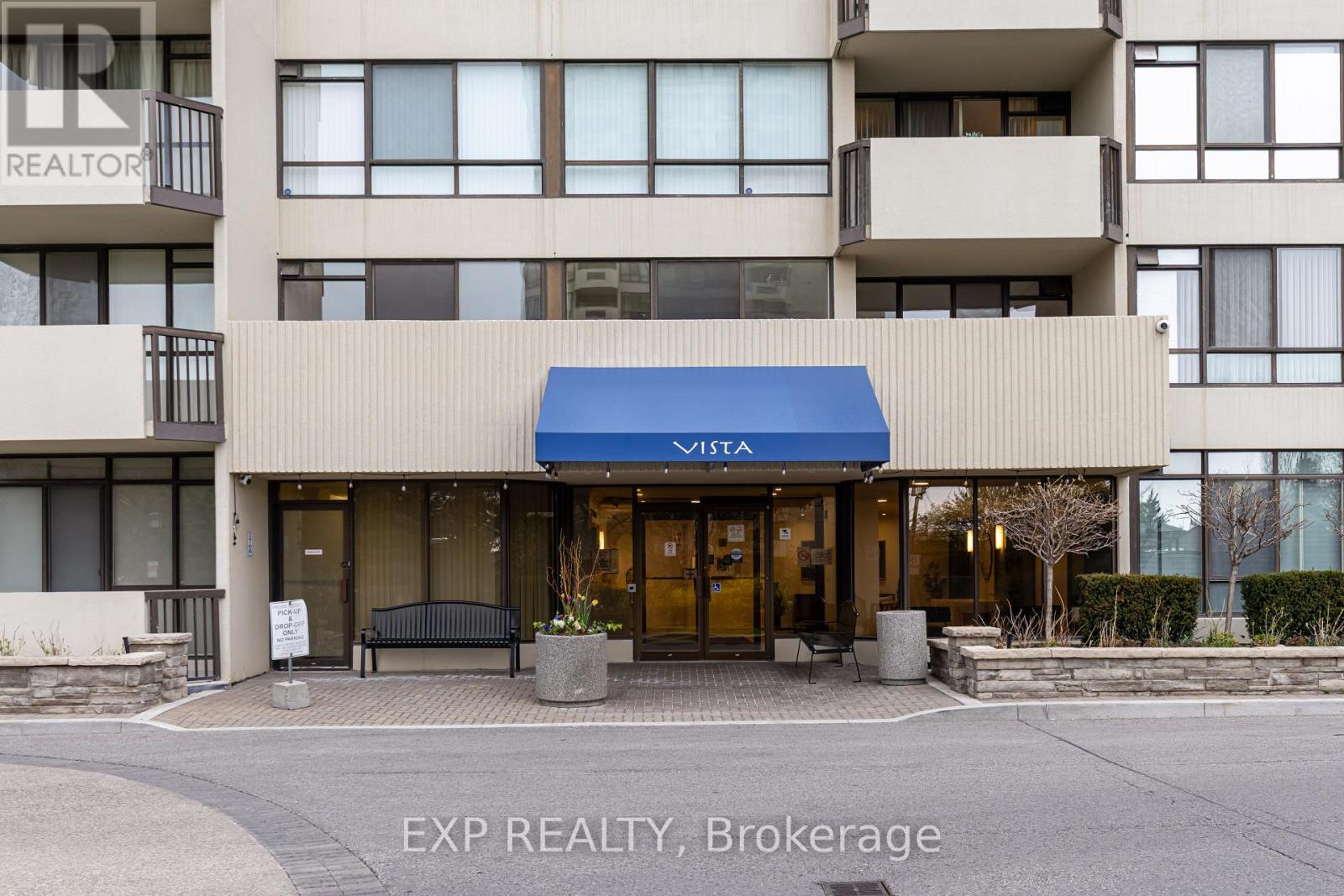 1809 - 275 Bamburgh Circle, Toronto, Ontario  M1W 3X4 - Photo 3 - E13082268